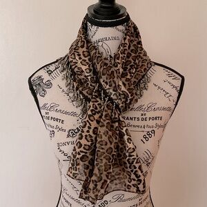 Gorgeous Leopard Print Beaded Women's Scarf